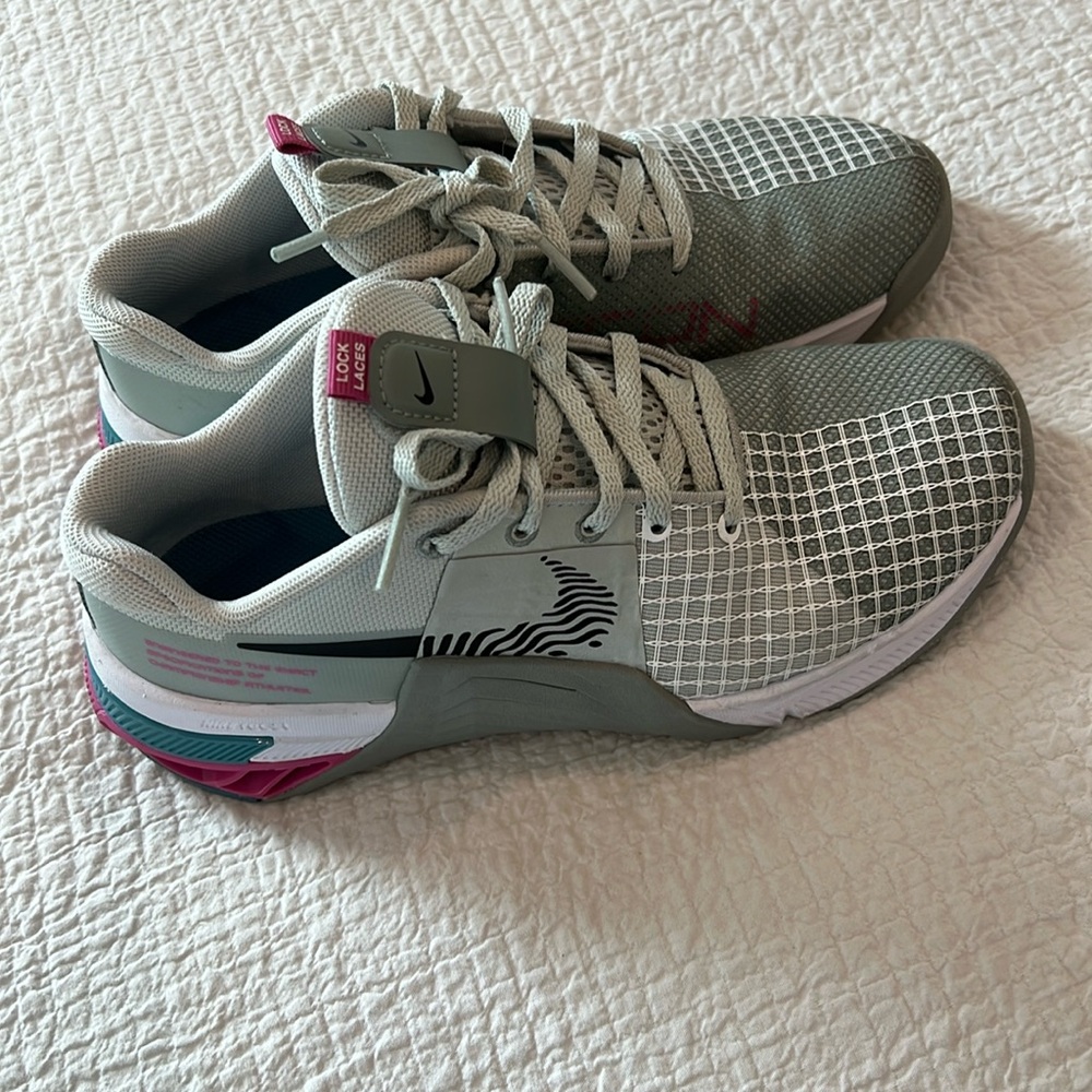 Nike metcon sneakers